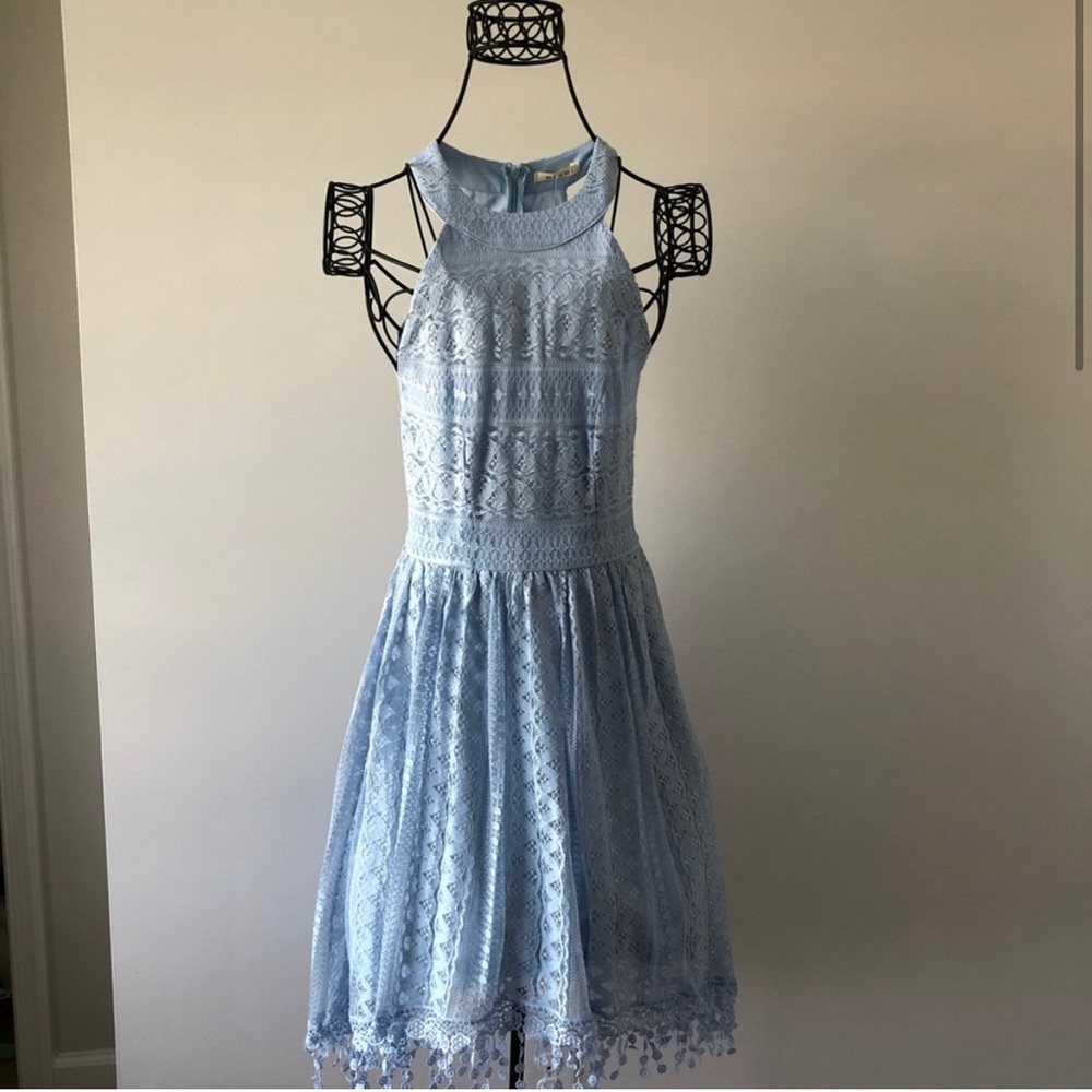 Francesca's Collections Light / Baby Blue Lace Sleeveless Dress